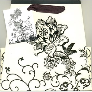 "Black Floral Vase" Gavepose small